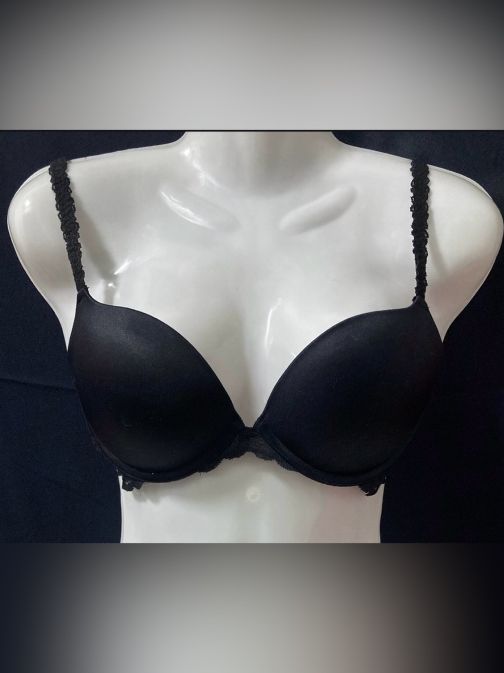PINK Victoria’s Secret Black Lace Push-Up Bra 34D